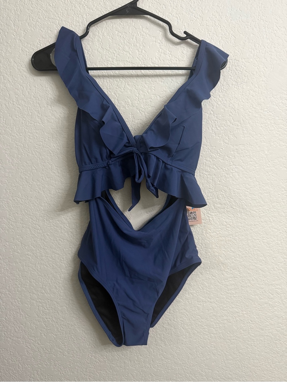 Attraco women’s blue solid ruffle cut-out swimsuit UPF50+